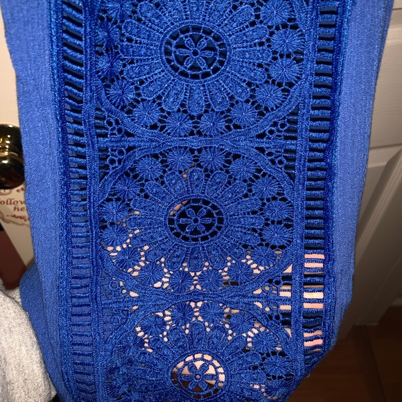 Blue lace maxi dress - Picture 2 of 3